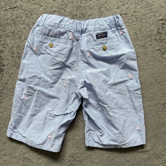 Size 8 Janie and Jack Boys’ Blue Embroidered Sailboat Short - Picture 2 of 3